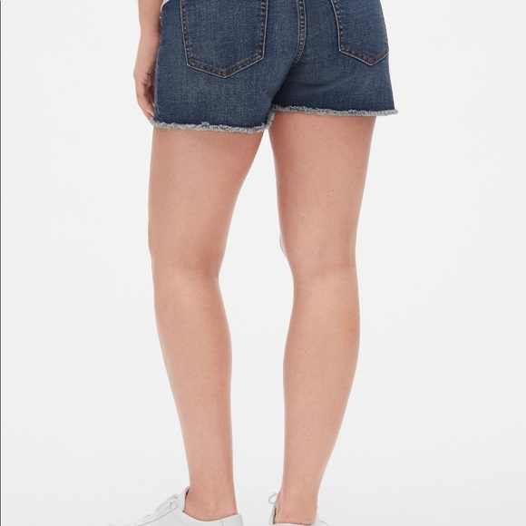 Gap Maternity Inset Panel Denim Shorts - Picture 2 of 5